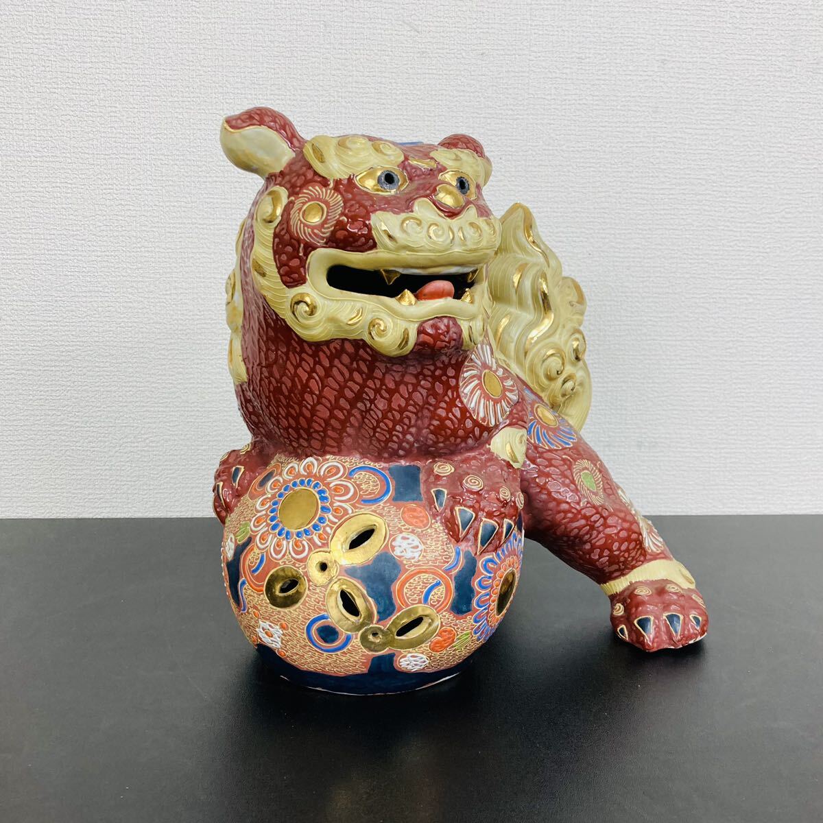 九谷焼 玉乗り獅子 赤獅子 縁起物 魔除け 金彩 色絵 陶器 置物 九谷焼 玉乗り獅子 赤獅子 縁起物 魔除け 金彩 色絵 陶器 置物