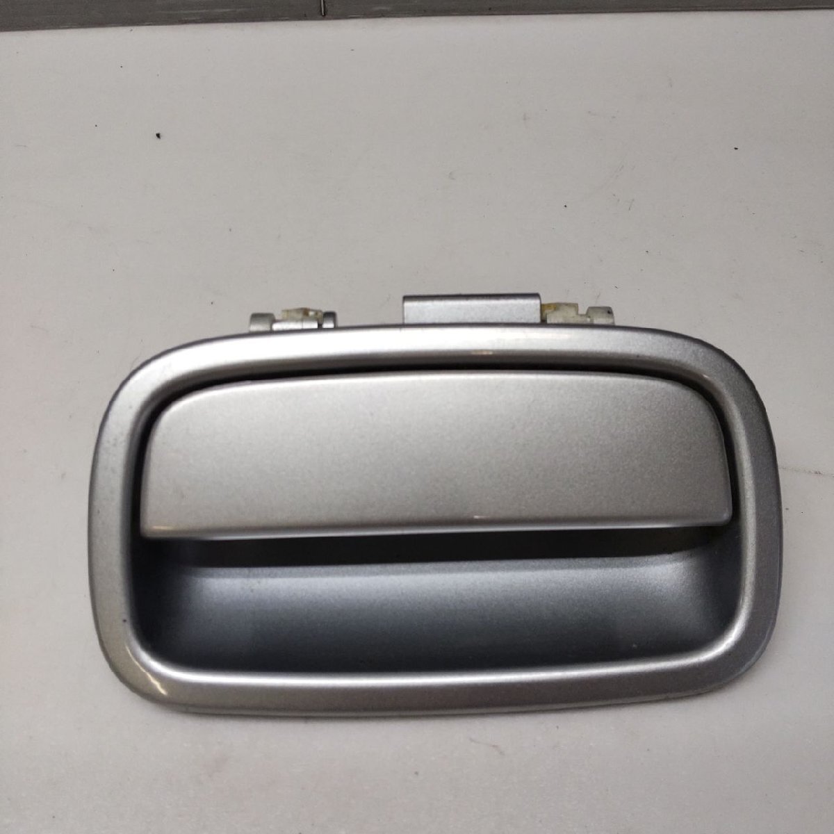 Ｌ２３５Ｓ／Ｌ２４５Ｓ　エッセ　純正　ゲートアウターハンドル?。玻冢罚叮?２４Ｄ２６９６*同梱不可