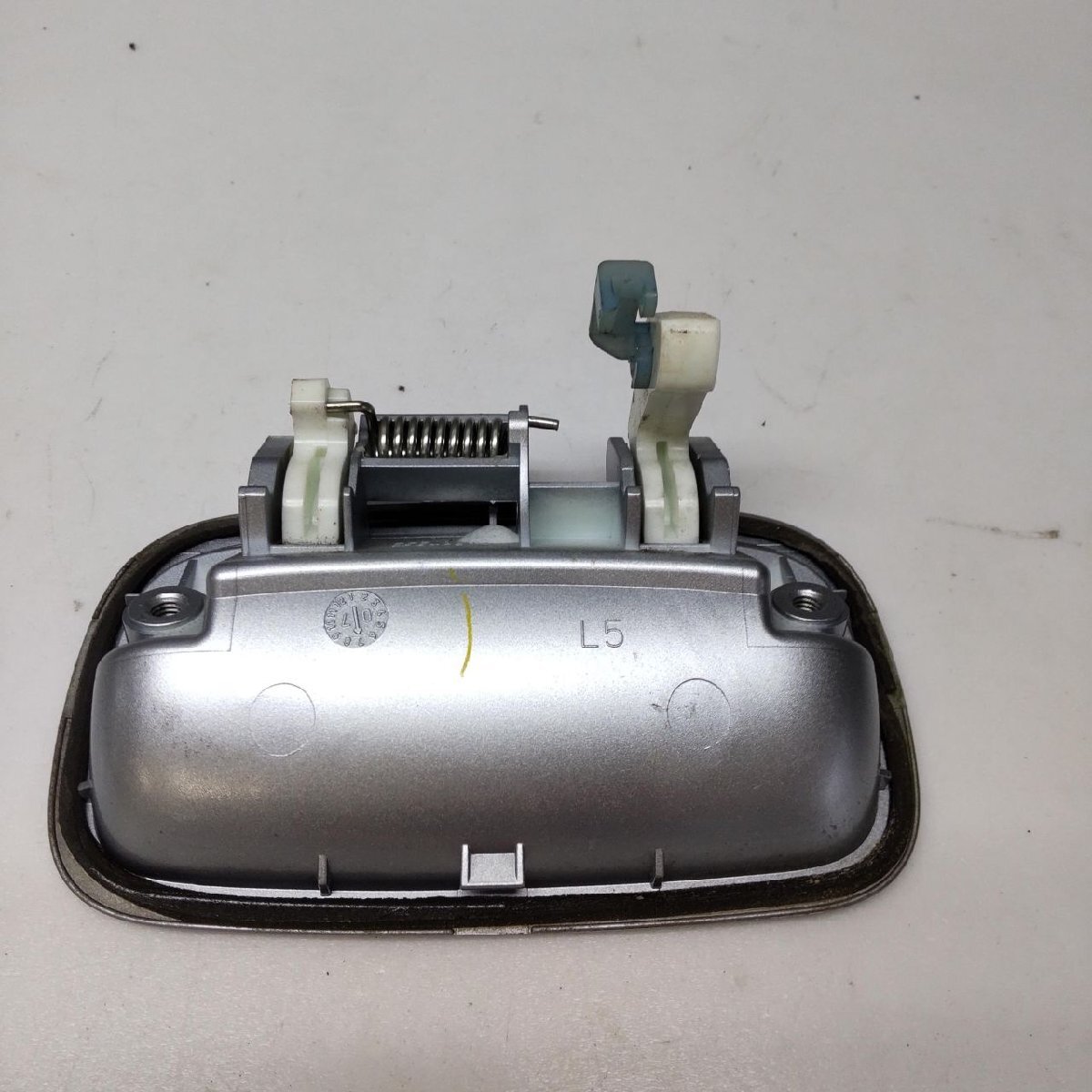 Ｌ２３５Ｓ／Ｌ２４５Ｓ　エッセ　純正　ゲートアウターハンドル?。玻冢罚叮?２４Ｄ２６９６*同梱不可