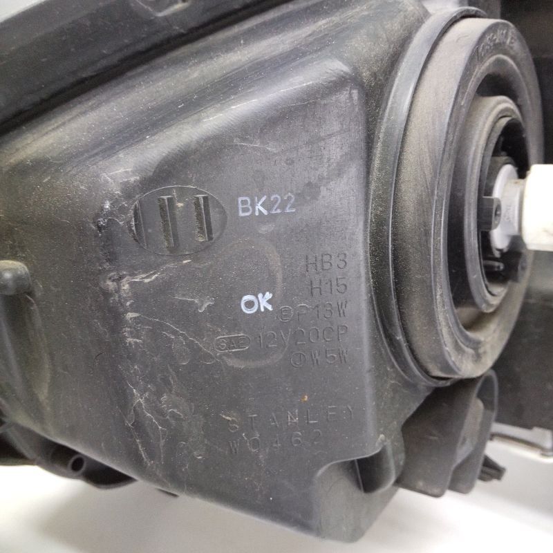 KE2AW CX-5 純正 右ヘッドライト 2X1-8-1 KE2AW CX-5 純正 右ヘッドライト 2X1-8-1
