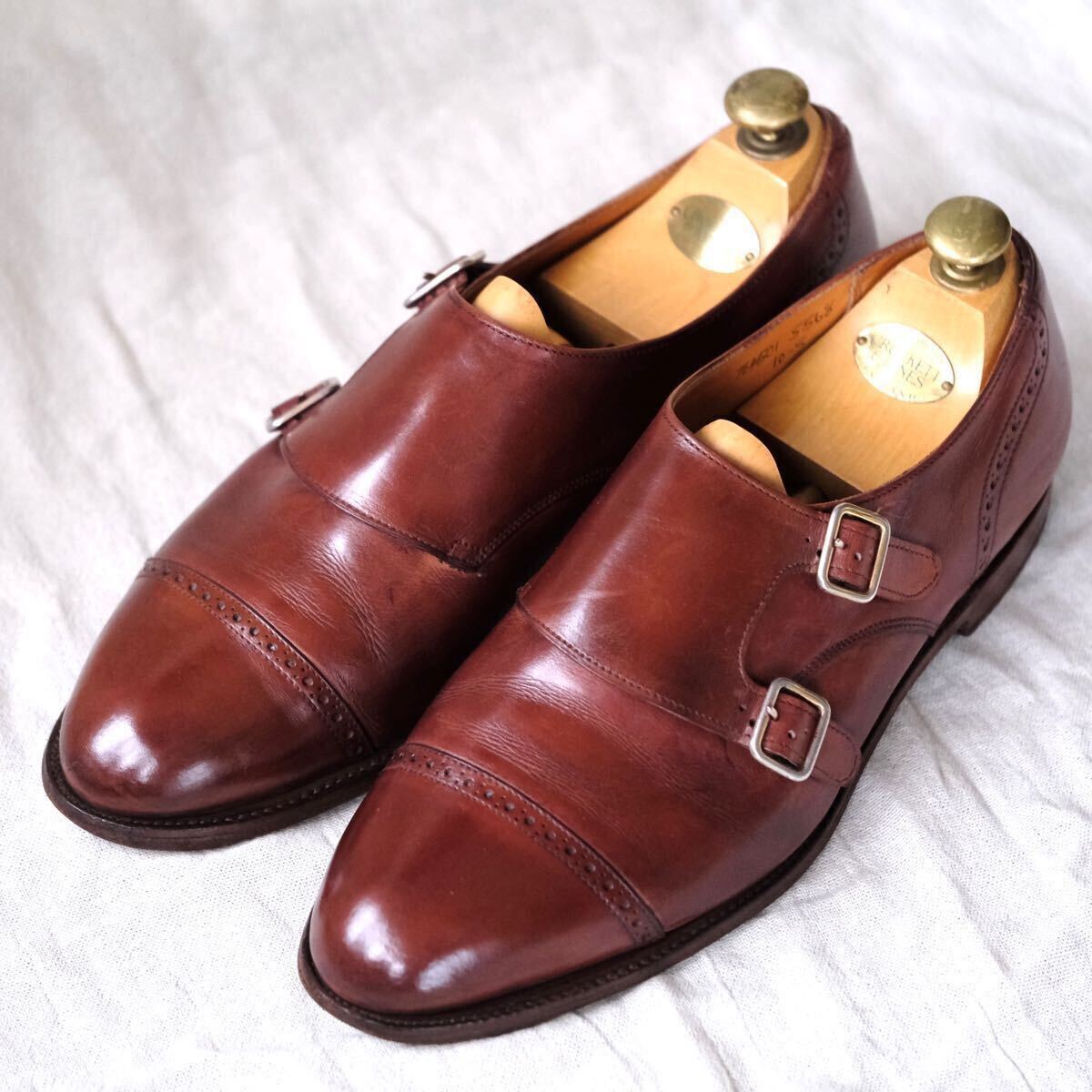 Tricker'sトリッカーズ ブローギングダブルモンクストラップ赤茶 Tricker'sトリッカーズ ブローギングダブルモンクストラップ赤茶