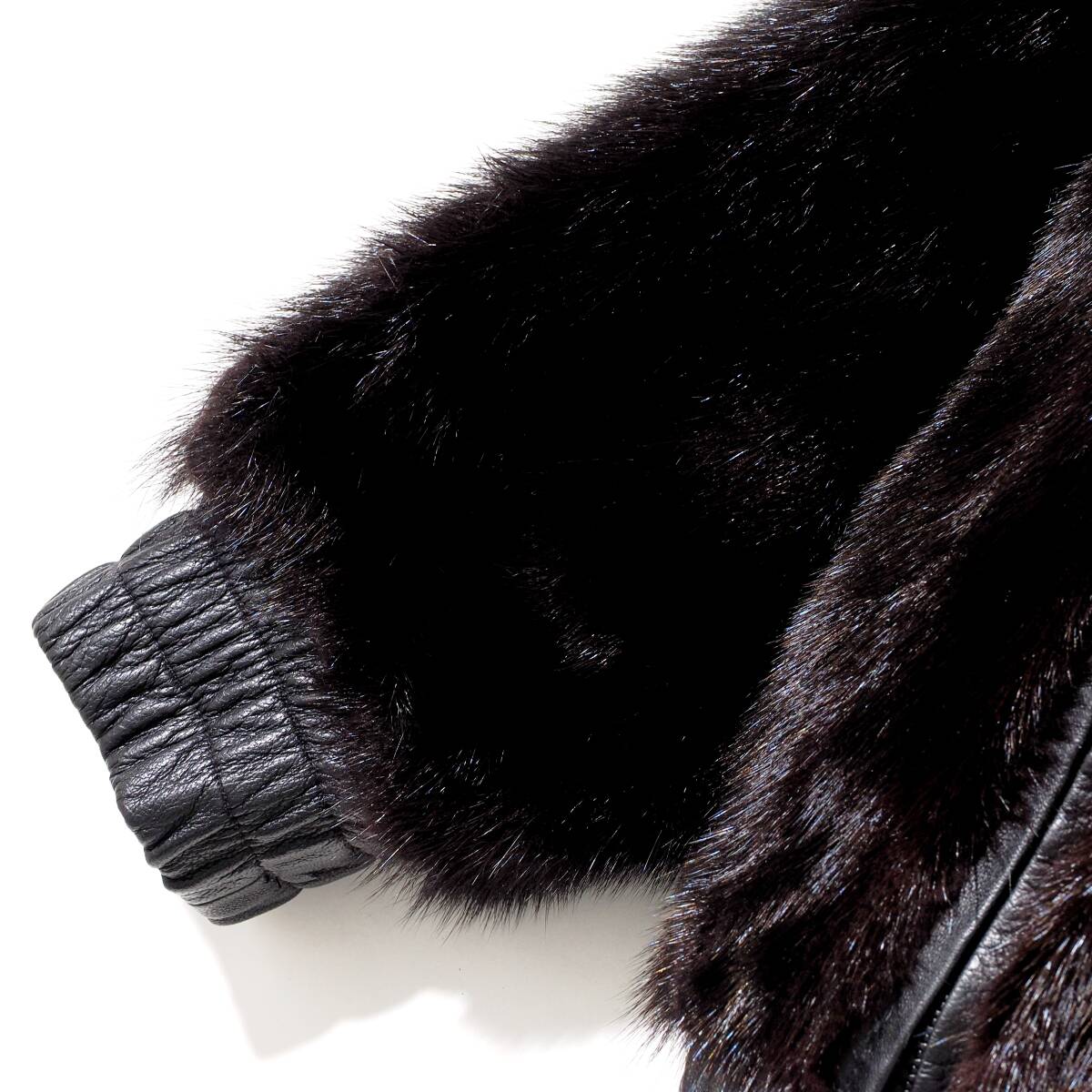 毛皮の宝石 定価100万「SAGA MINK/サガミンク」最高級レザー 毛皮の宝石 定価100万「SAGA MINK/サガミンク」最高級レザー