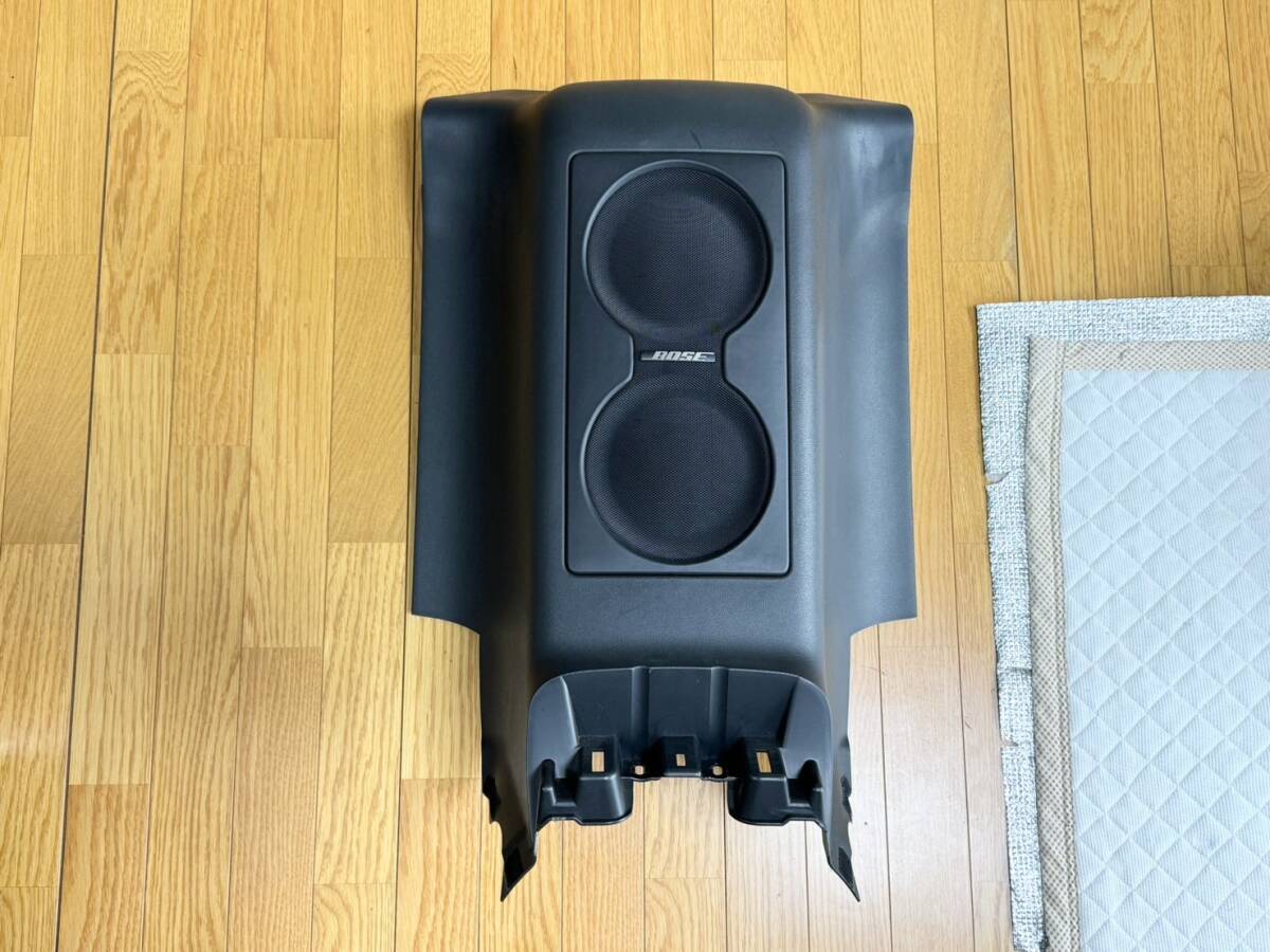 即決 日産 NISSAN R35 GTR 前期 GT-R 純正 79922 JF20A 79923 即決 日産 NISSAN R35 GTR 前期 GT-R 純正 79922 JF20A 79923