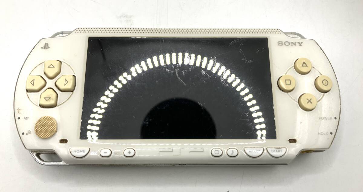 【10270】SONY Playstation Portable 本体 ホワイト PSP-1000 動作未確認　ジャンク バッテリー有