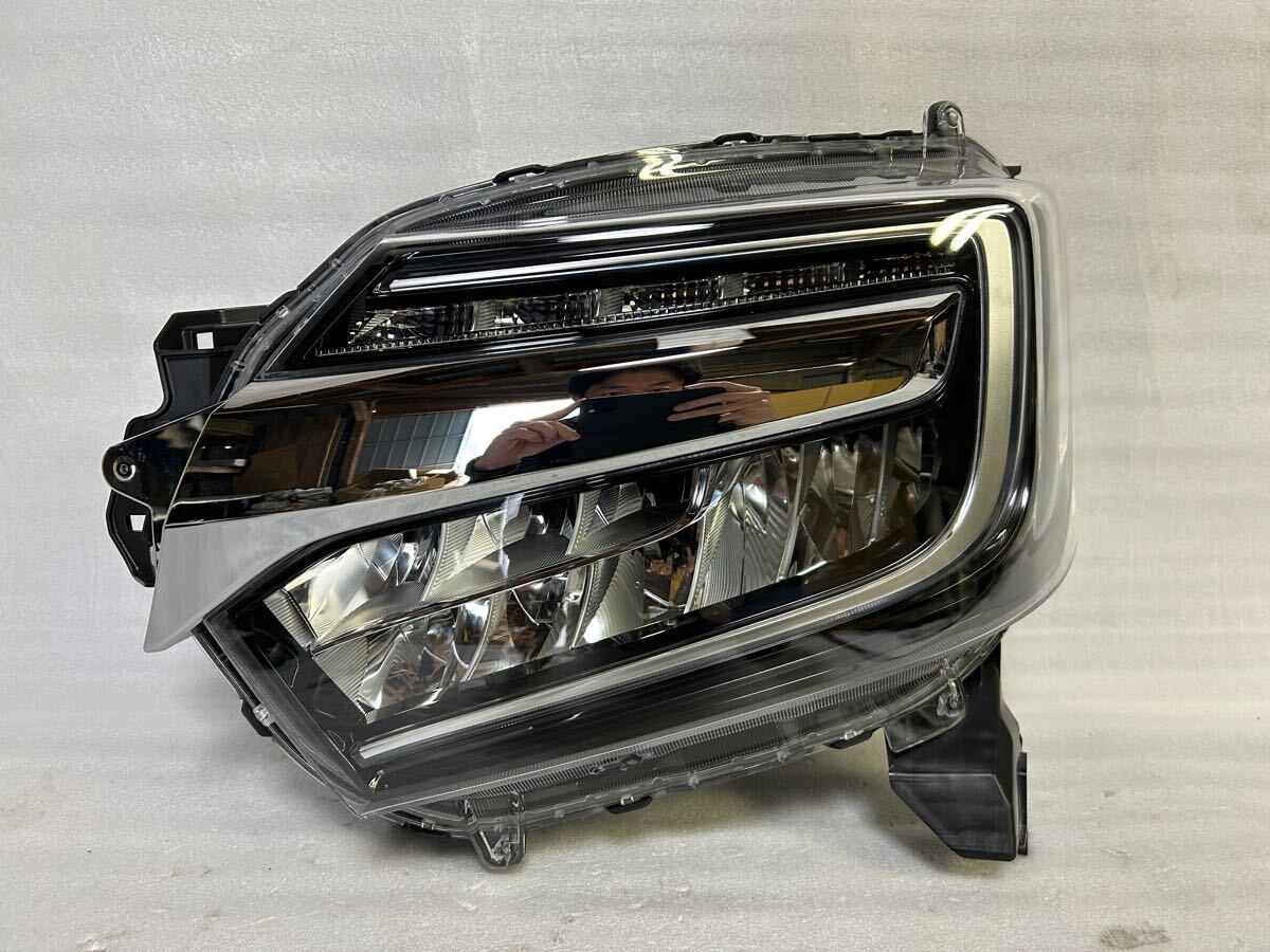 10394 N-BOX Nボックス JF3 JF4 左ヘッドライト LED STANLEY W3106 打刻 J2 33150-TTA-J21