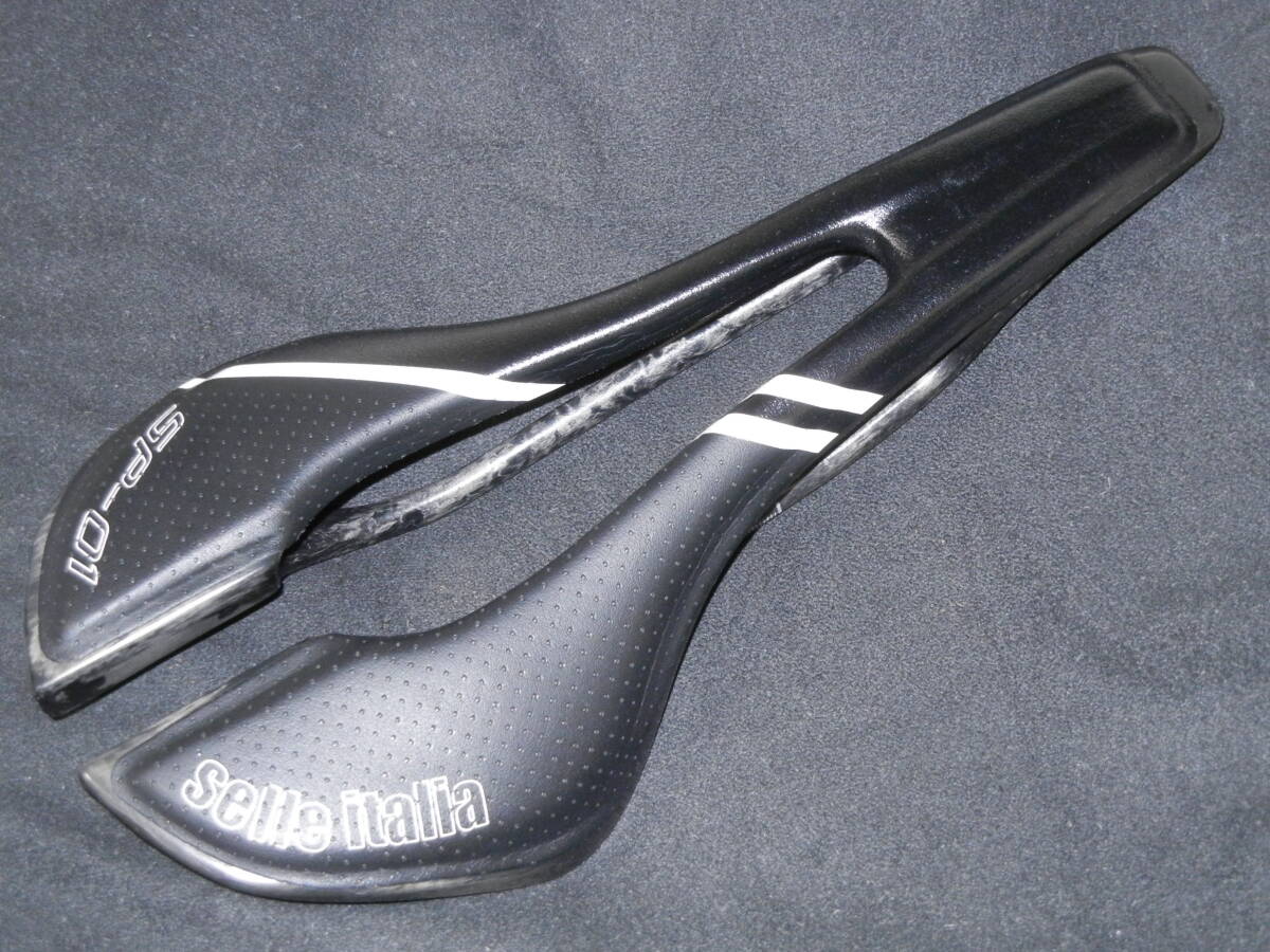 Selle Italia SP-01 TEKNO SUPER FLOW サドル CARBON カーボン Selle Italia SP-01 TEKNO SUPER FLOW サドル CARBON カーボン