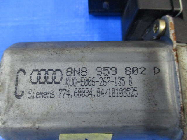 ●アウディ TT 8NBHEF 8N PW パワーウィンドウ モーター 右 運転席 作動確認済みです●