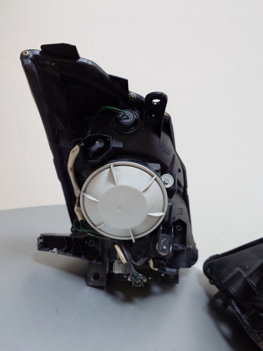 極上美品 フェアレディZ Z33 純正ヘッドライト 左右 早いもの