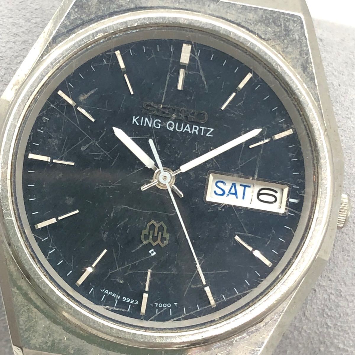 SEIKO セイコー KING QUARTZ キング　クォーツ　9923-7000 腕時計 953970 ネイビー文字盤　 デイト　カレンダー　動作未確認　3針　B-037