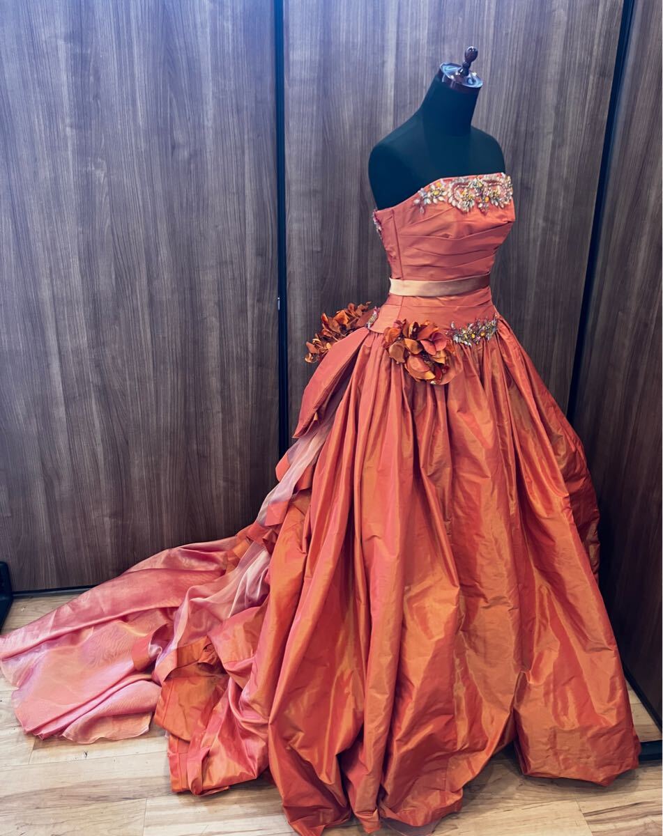 ◎d◇ 504 ウエディングドレス ウェディングドレス カラードレス ドレス 朱色 秋 紅葉 5-9TT 結婚式 ブライダル 演奏会 中古品