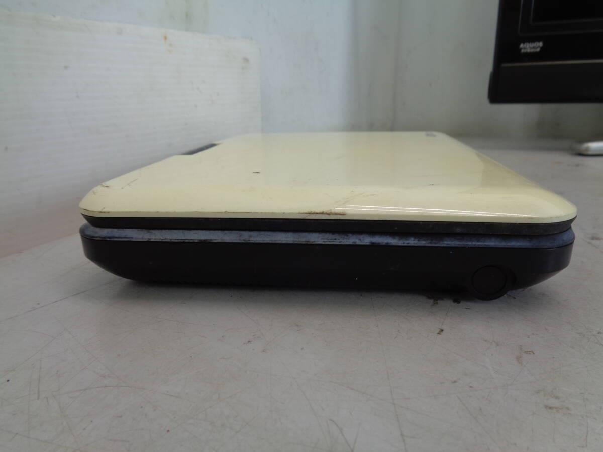 C1729　Wizz　ポータブルDVDプレーヤー　DV-P10J