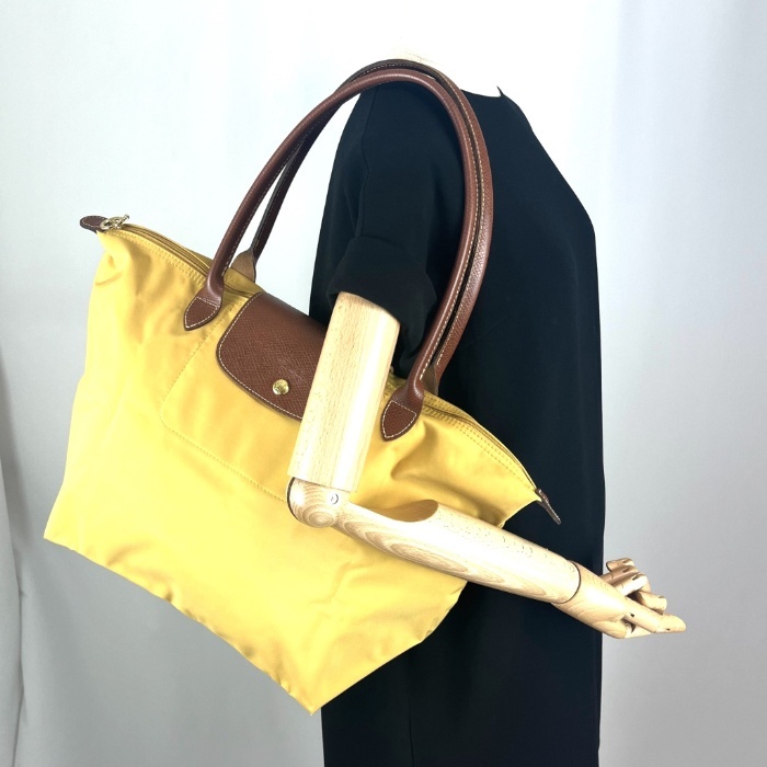 ロンシャン LONGCHAMP トートバッグ 折りたたみ 大きめ くすみ ロンシャン LONGCHAMP トートバッグ 折りたたみ 大きめ くすみ