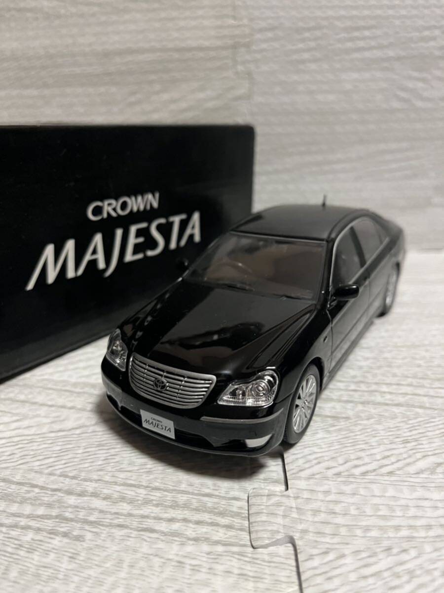 1/30 トヨタ クラウンマジェスタ CROWN MAJESTA カラーサンプル 非売品 ミニカー ブラック