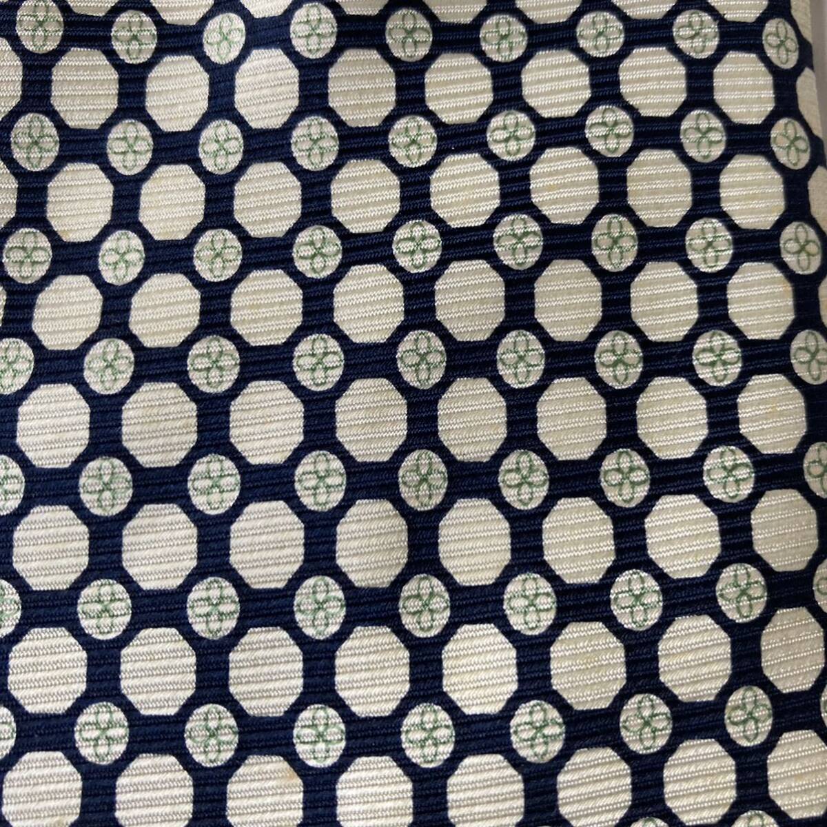 ネクタイ Knot Dimple ノットディンプル　ブランド　小紋柄　ネイビー／オフホワイト　SILK ハンドメイド　シンプル　個性的　即決_画像3