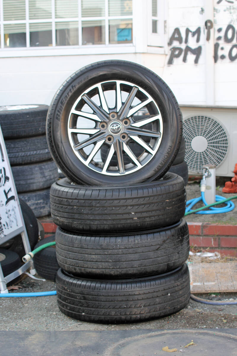 トヨタ純正 ボクシー・ノアなどに 205/60/R16 - タイヤ、ホイール トヨタ純正 ボクシー・ノアなどに 205/60/R16 - タイヤ、ホイール