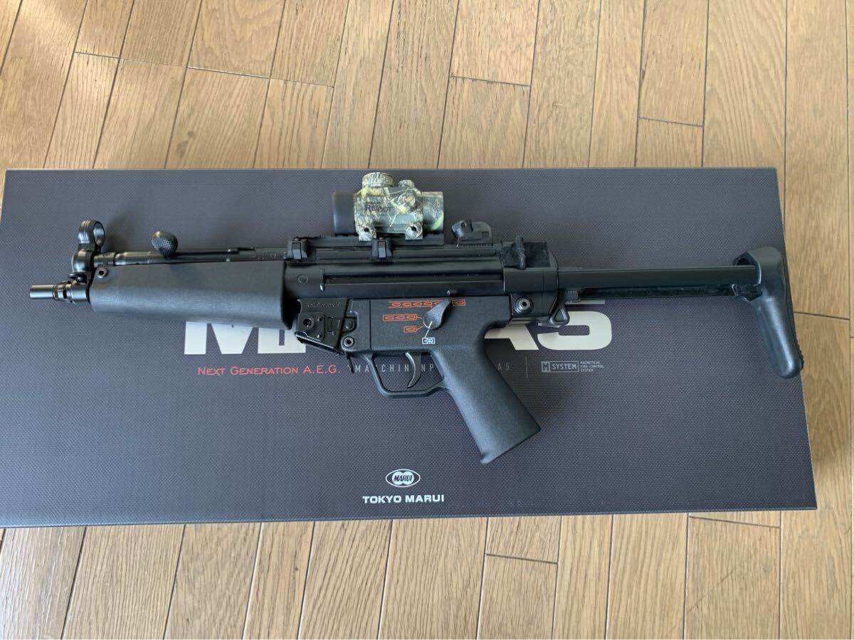 美品　東京マルイ　次世代電動ガン　MP5A5　マウントタスコ　レッドドット　リポバッテリー　多弾　オプション多数　即決おまけ多数