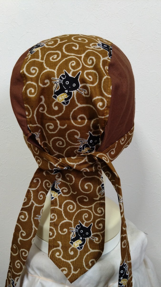★バンダナキャップ★ハンドメイド　和柄　唐草×無地　黒ネコ　芹?