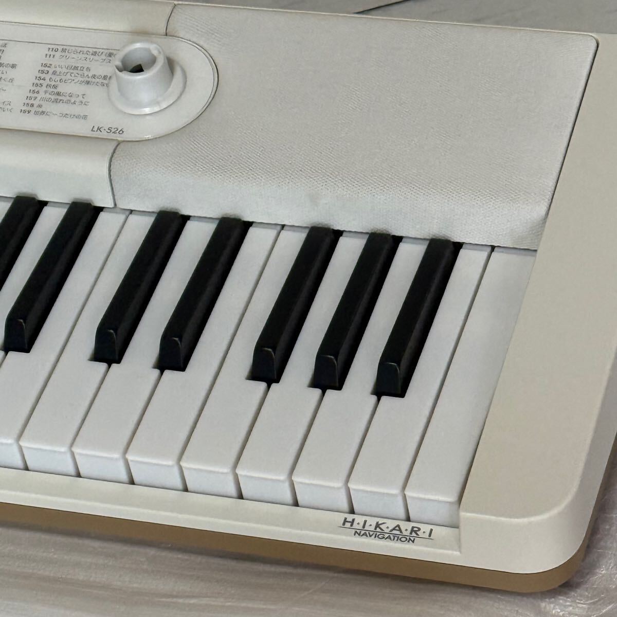 送料無料 CASIO 光ナビゲーション搭載電子キーボード LK-526 送料無料 CASIO 光ナビゲーション搭載電子キーボード LK-526