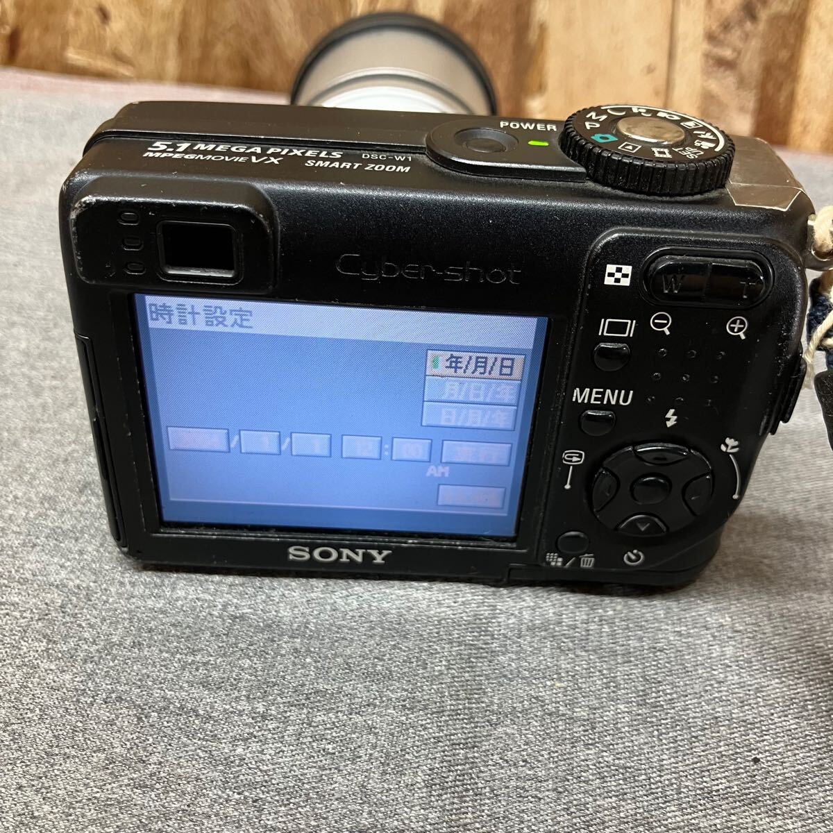 送料無料【Nふ2594】SONY Cyber-shot DSC-W1 デジタルカメラ 送料無料【Nふ2594】SONY Cyber-shot DSC-W1 デジタルカメラ
