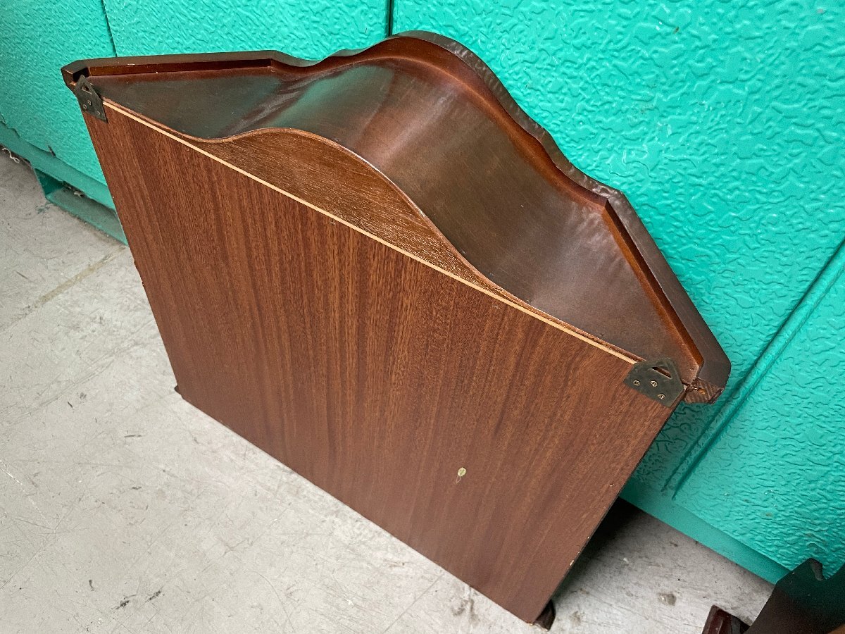 アンティーク/飾り棚/ディスプレイ棚/ウォールキャビネット/インテリア/3面ガラス