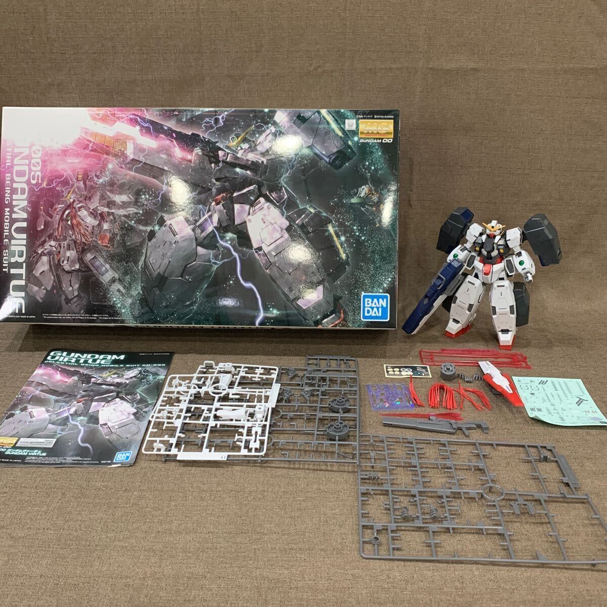 84 【2021年製】バンダイスピリッツ 1/100 MG ガンダムヴァーチェ 「機動戦士ガンダム00(ダブルオー)」 組み立て済み よ