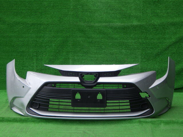 NRE210 ZRE212 ZWE211 ZWE214 カローラ 純正リアバンパーリヤ シルバー 52159-12D90 下部付 NRE210⁄ZRE212⁄ZWE211⁄ZWE214 カローラ セダン 純正 左リアドア