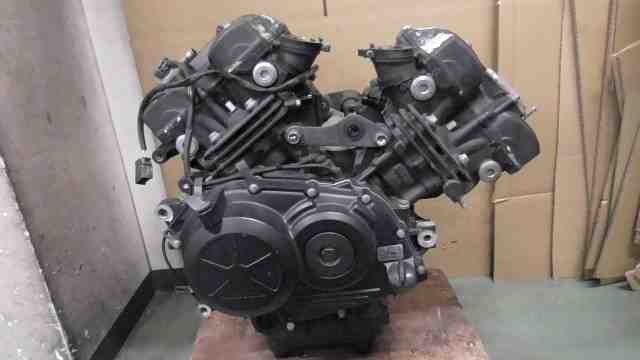 VTR-F FI MC33-1500xxx. двигатель *1729821832 б/у 