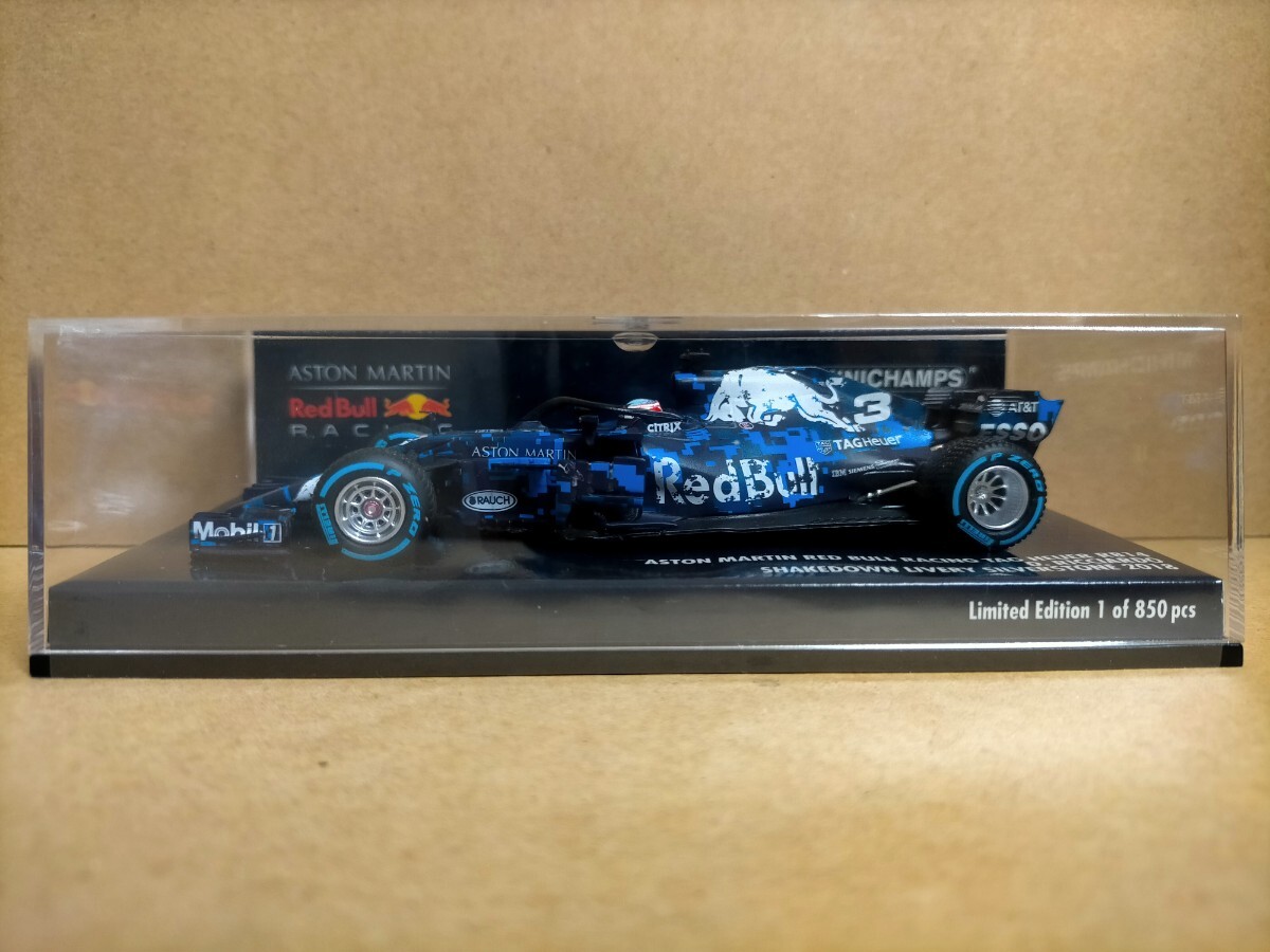 何でも揃う PMA ルノー レーシング レッドブル アストンマーティン 1/43 レーシングカー