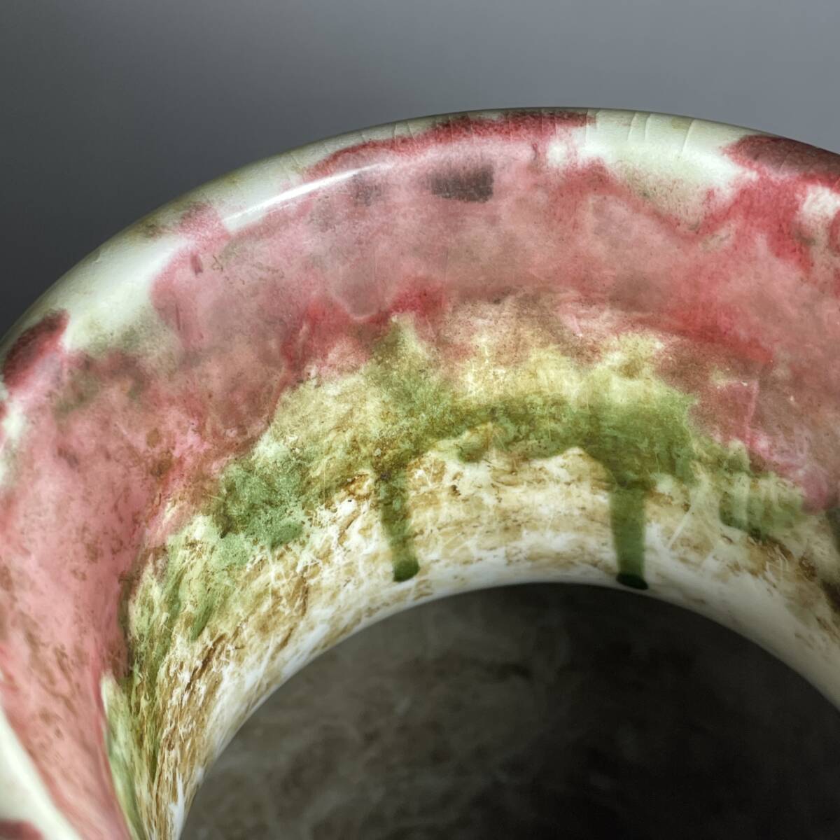 中国美術豆彩唐草紋紅