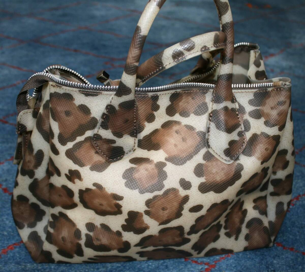☆ GIANNI CHIARINI italy ジャンニ キアリーニ レオパード柄 ☆ GIANNI CHIARINI italy ジャンニ キアリーニ レオパード柄