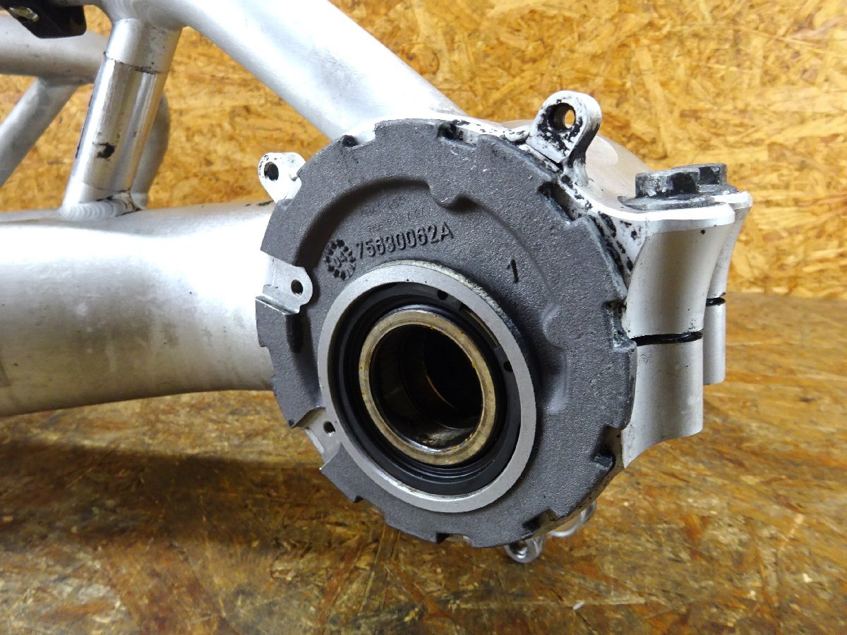 [G87]ドゥカティ モンスター S2R DUCATI ▲スイングアーム/プロアーム