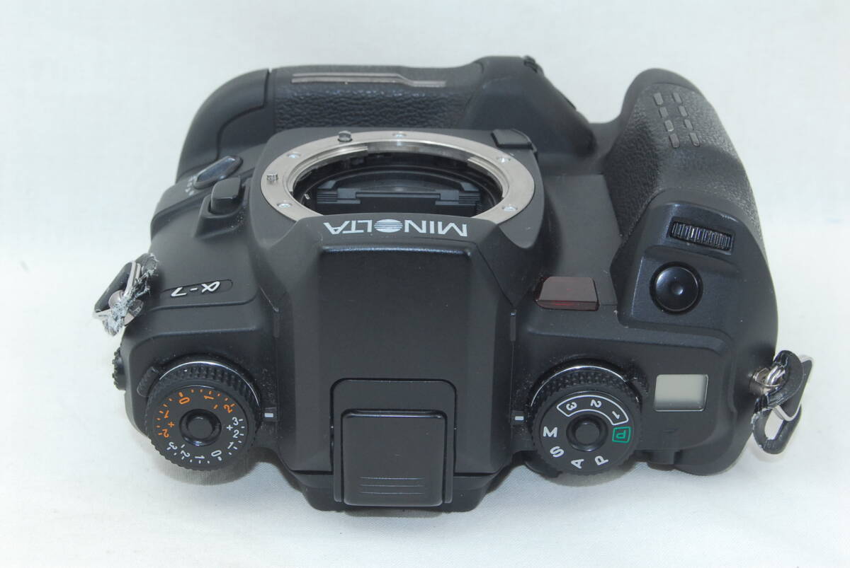 良品 MINOLTA ミノルタ α-7 ボディ VC-7 縦位置グリップセット 良品 MINOLTA ミノルタ α-7 ボディ VC-7 縦位置グリップセット