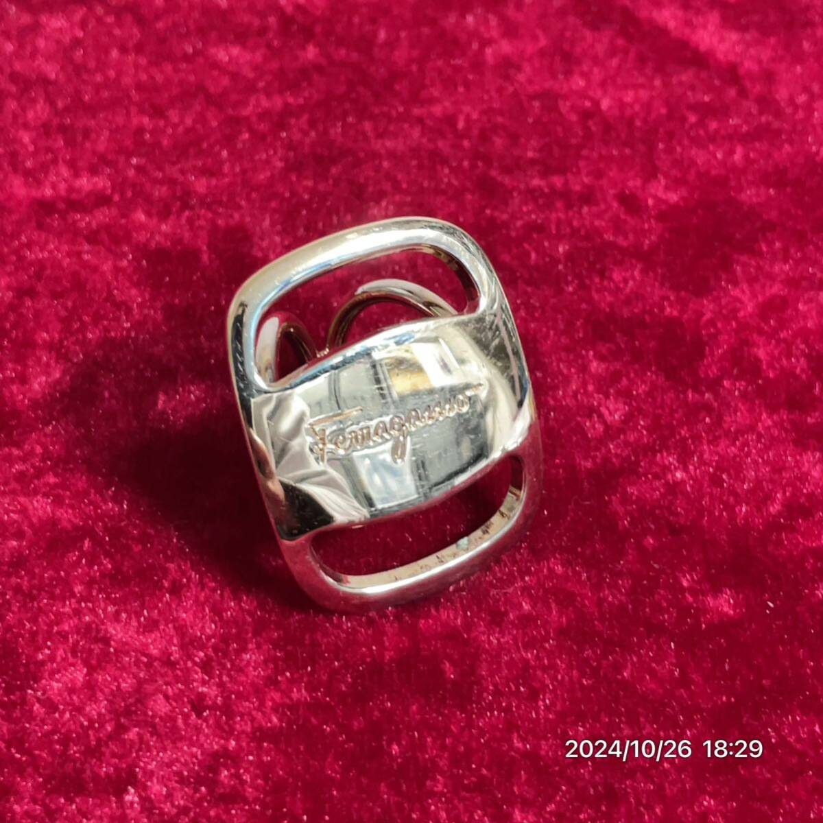 Ferragamo Salvatore Ferragamo бренд Logo Gold цвет шарф кольцо аксессуары 