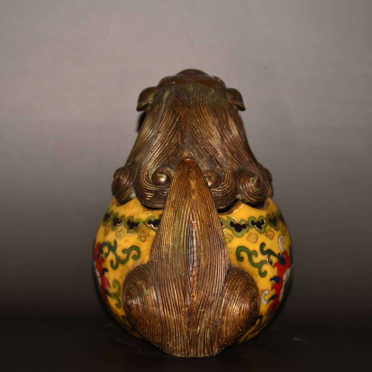 超珍館蔵】銅製 景泰藍 琺瑯彩 獅子熏香炉 置物 古賞物 古 超珍館蔵】銅製 景泰藍 琺瑯彩 獅子熏香炉 置物 古賞物 古