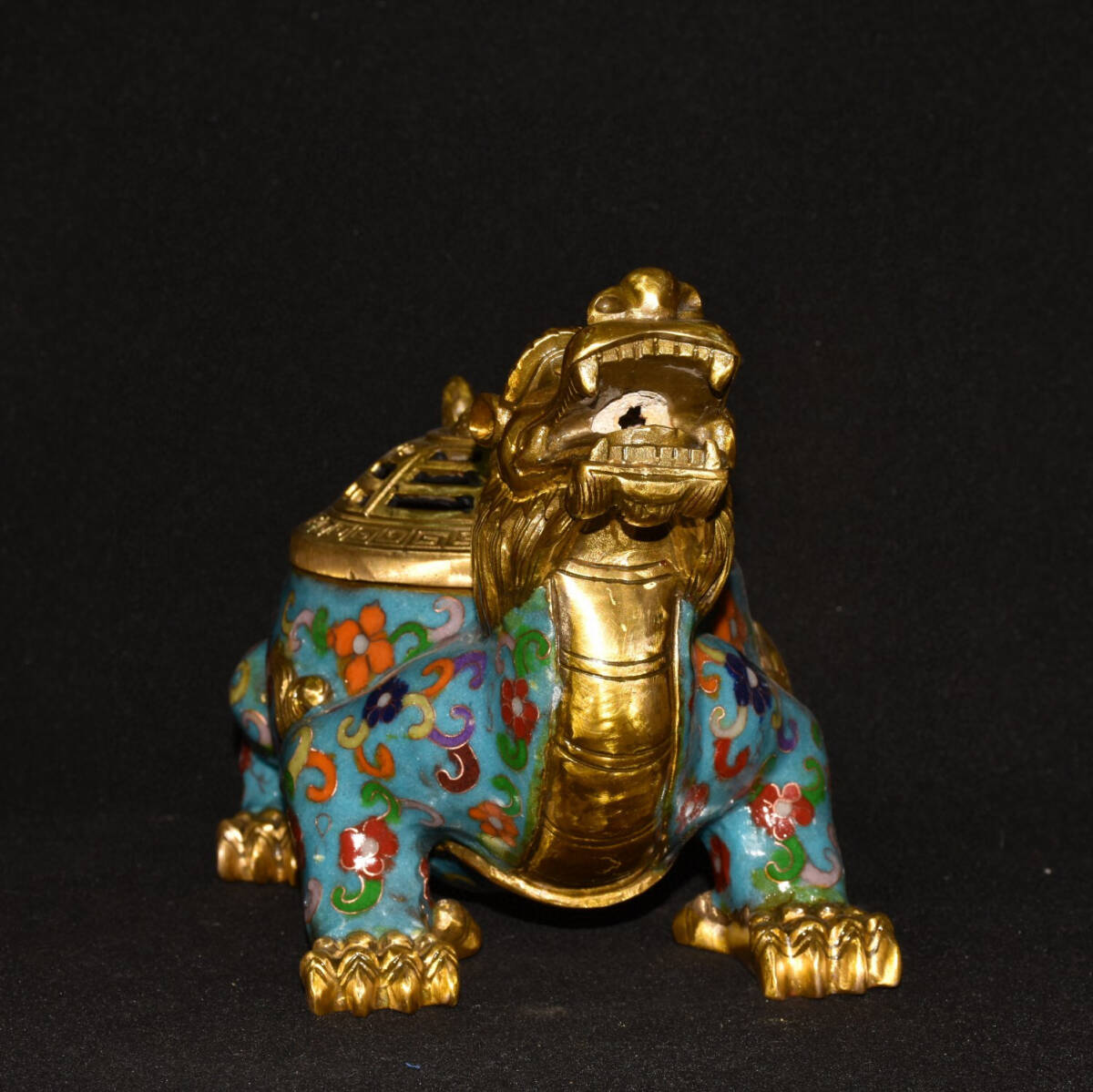 超珍館蔵】銅製 景泰藍 琺瑯彩 塗金 八卦龍龜熏香炉 置物 古賞物 超珍館蔵】銅製 景泰藍 琺瑯彩 塗金 八卦龍龜熏香炉 置物 古賞物