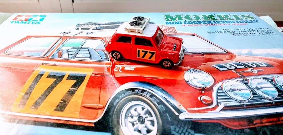 トミカ ミニクーパー トラフィック モンテカルロラリーカー ゼッケン2番