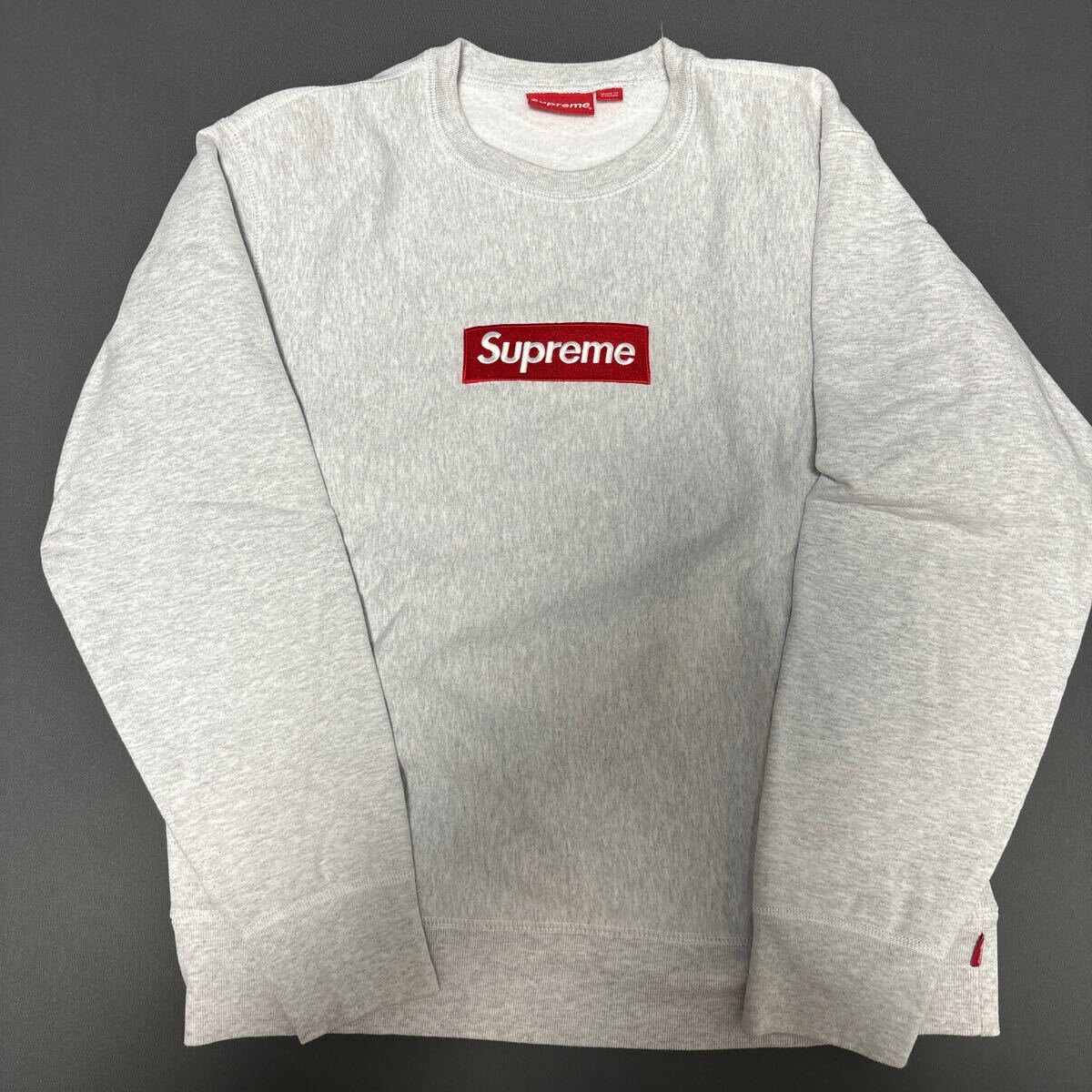 Supreme シュプリーム Box logo M サイズ 正規品 中 Crewneck Supreme シュプリーム Box logo M サイズ 正規品 中 Crewneck