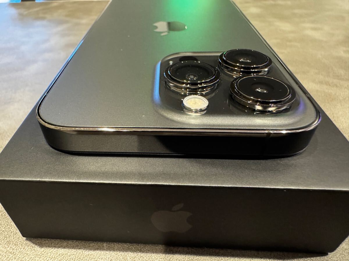 美品】Apple iPhone13Pro 128GB SIMフリー グラファイト 初期化 美品】Apple iPhone13Pro 128GB SIMフリー グラファイト 初期化