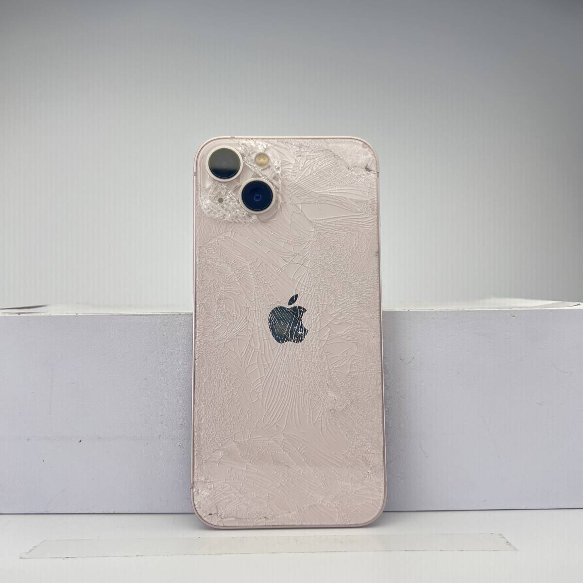 ジャンク品】Apple iPhone 13 ピンク 電源入りません ジャンク品】Apple iPhone 13 ピンク 電源入りません