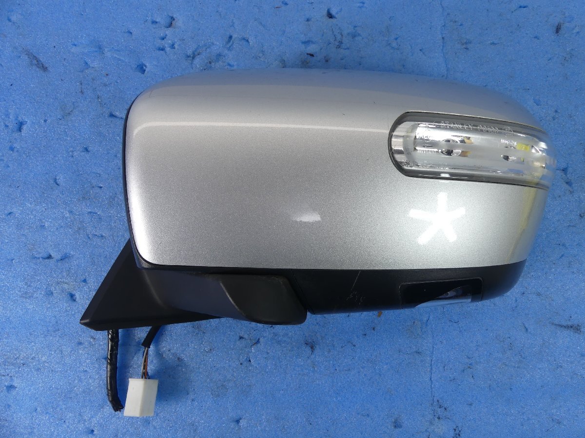 A6129 D マツダ MPV LY3P 純正 ドアミラー サイドミラー カメラ 左 助手席 22V シルバー 7P 4P 7ピン 4ピン 20