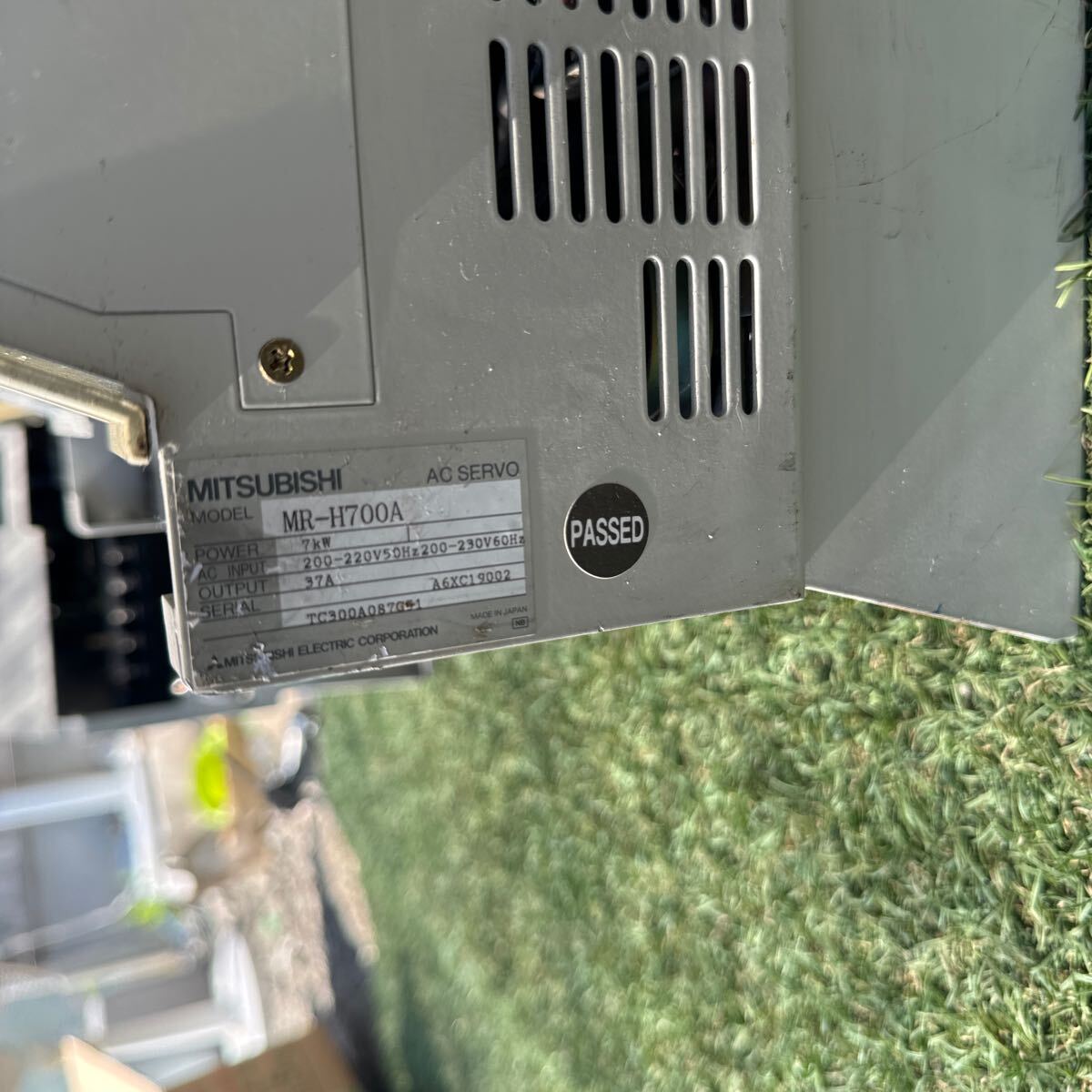 4Y281 三菱 MR-H700A ACサーボドライブ 200-220VAC 7kW 37A 三菱 4Y281 三菱 MR-H700A ACサーボドライブ 200-220VAC 7kW 37A 三菱