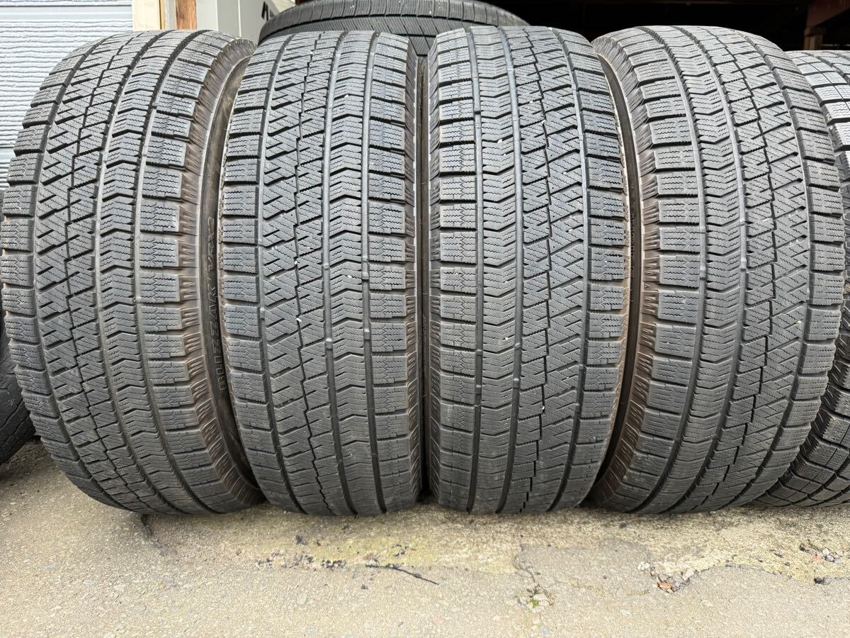 215/65R16バリ山スタッドレス&アルミ中古4本セット 215/65R16バリ山スタッドレス&アルミ中古4本セット