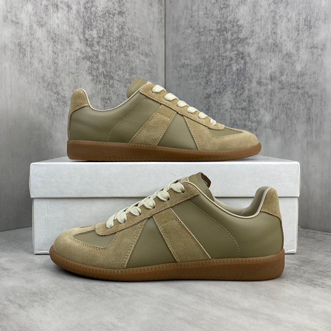 Maison Margiela MM6 Crinkled Effect Square Toe Low Top