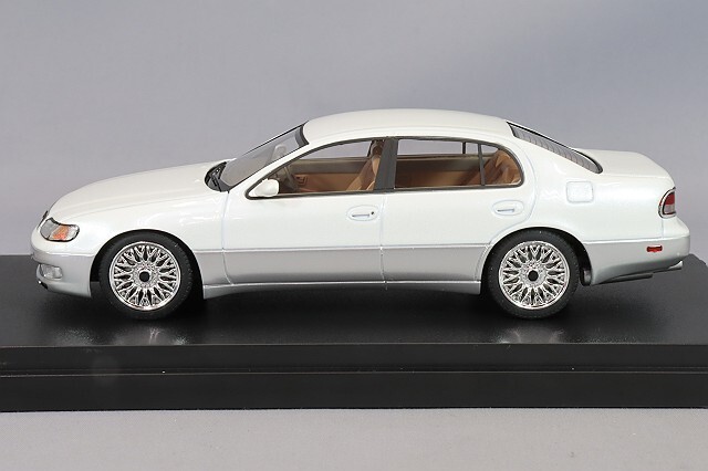 ※MARK43 1/43 トヨタ アリスト 3.0V (JZS147) カスタムバージョン ホワイトパールマイカトーニングG 白 ARISTO 新品／未展示品！