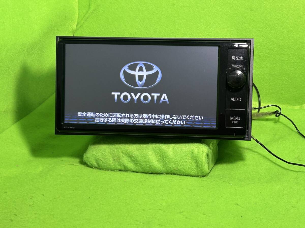 新品配線付 NSZT-W64T 地図2014年8月 トヨタ純正ナビ 新品配線付 NSZT-W64T 地図2014年8月 トヨタ純正ナビ
