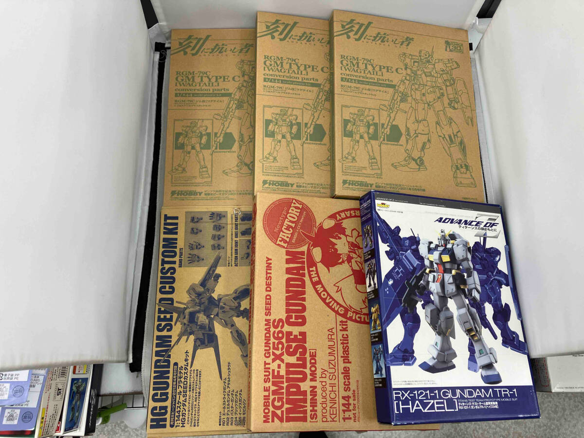機動戦士ガンダム　プラモデル　19体セット