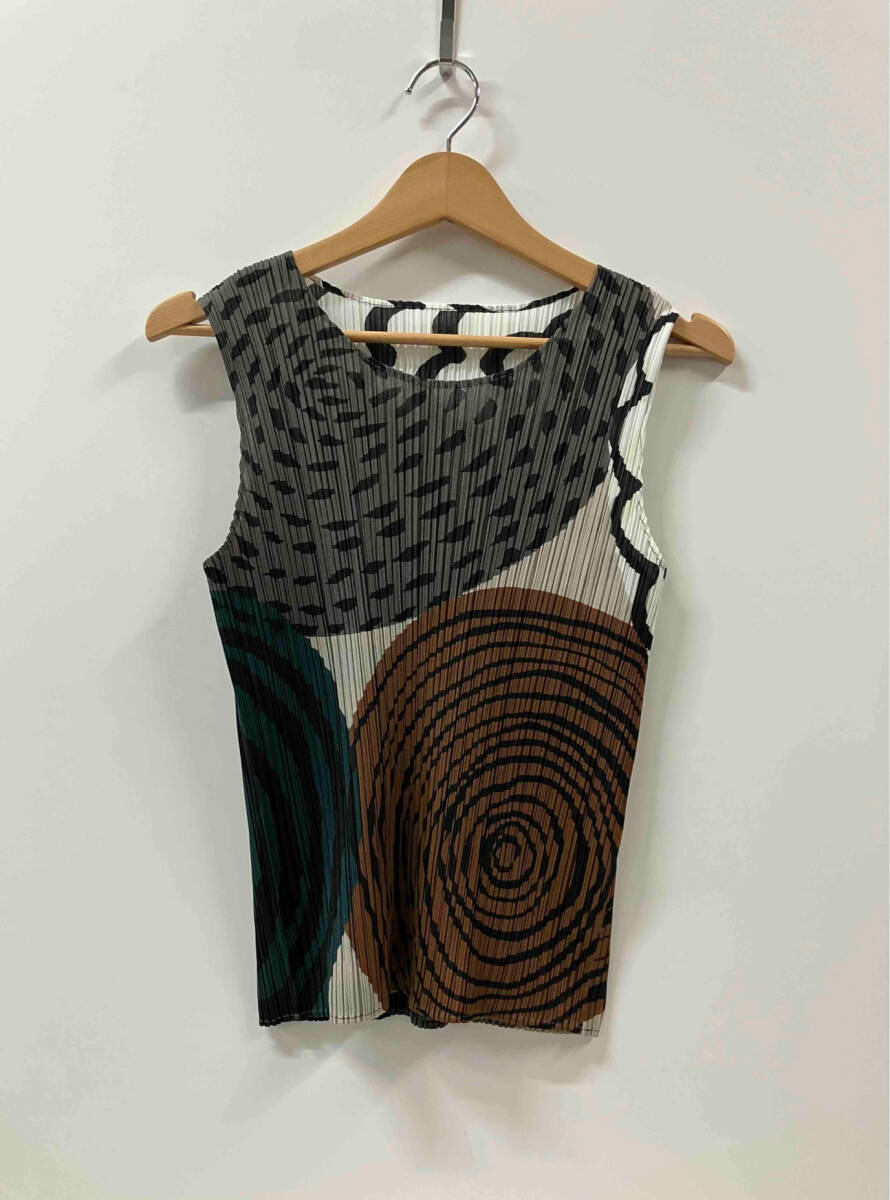 PLEATS PLEASE プリーツプリーズ イッセイミヤケ ノースリーブシャツ