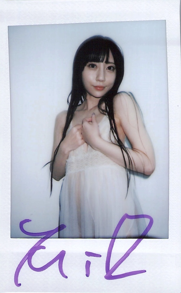 2024年のクリスマス QUEENDOM 直筆サイン入り 七沢みあ 特典 検索：ななさわ チェキ アイドル