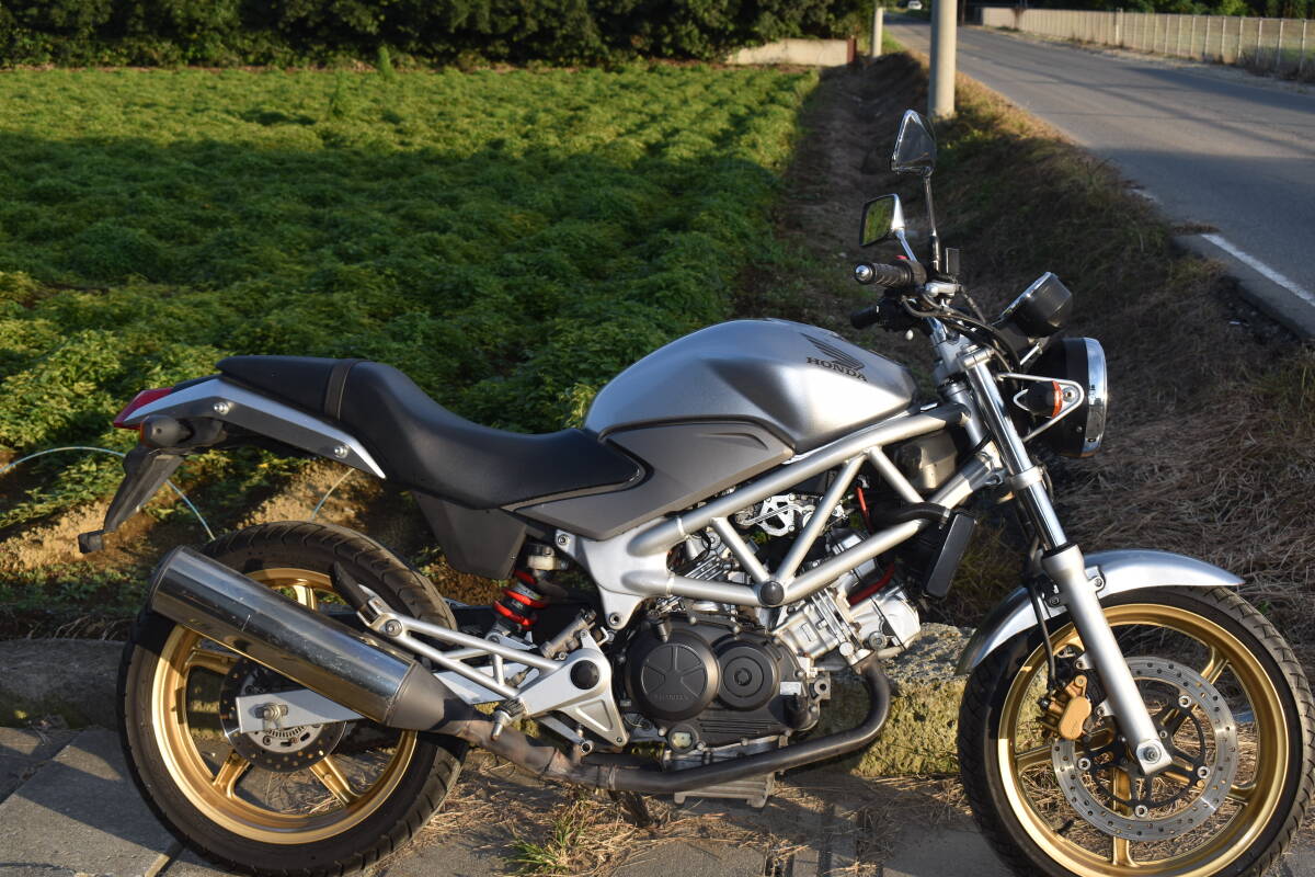 ホンダ　VTR250　　MC33　後期　FI車 格安車 売り切り！ 人気　ホーネット　バリウス　ゼルビス　VTZ　KTM　