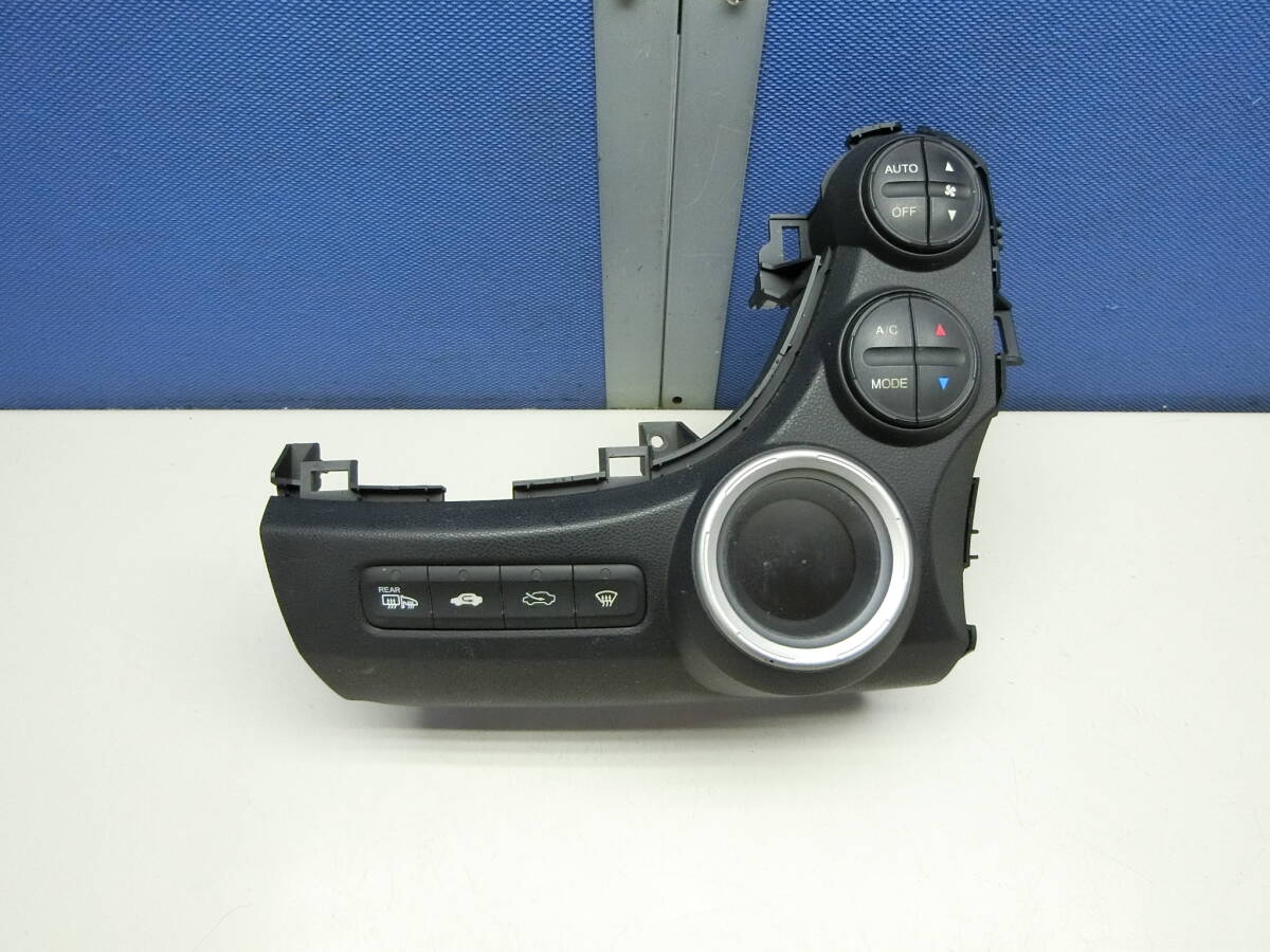 [K3691] フィット GE6 エアコンパネル